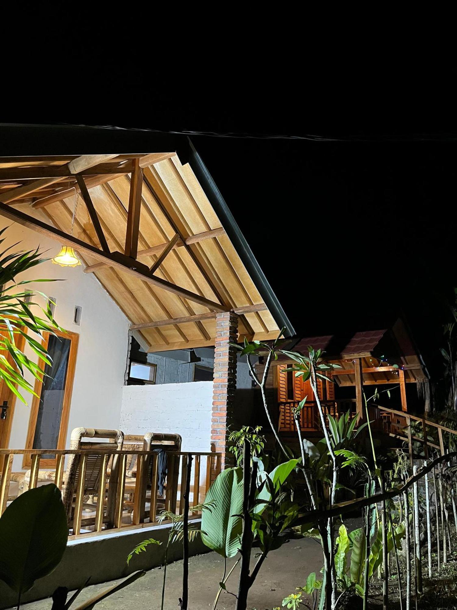Asan Rinjani Homestay Тетебату Экстерьер фото